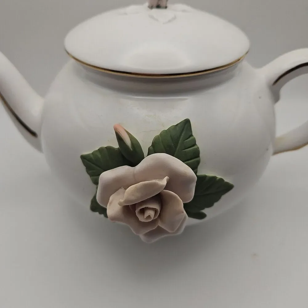 Teleflora Vintage Porcelain Teapot 3D Pink Roses Gold Trim 6.5